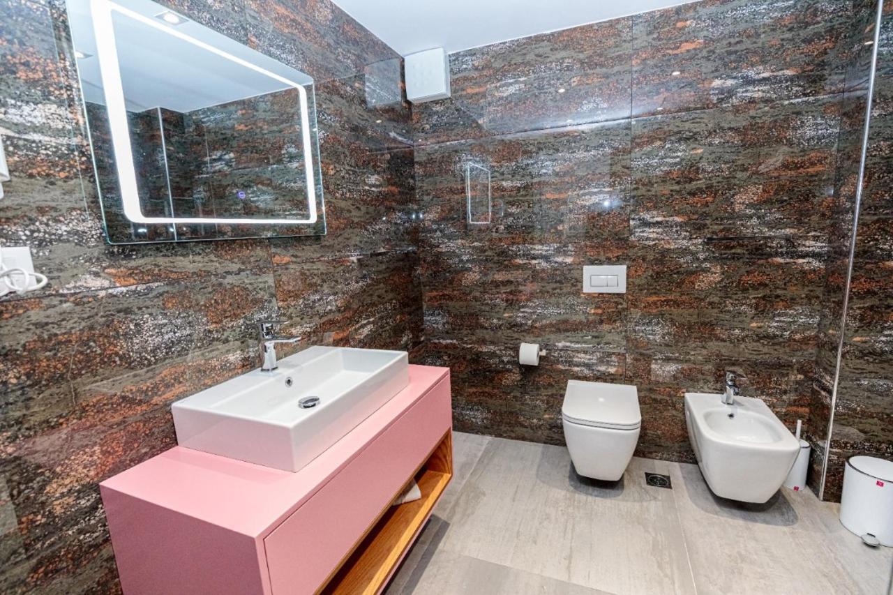 Hakuna Matata Residence & Apartments Влёра Экстерьер фото